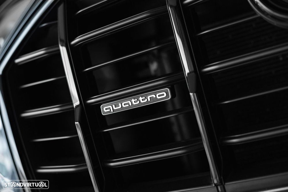 Audi Q7 55 TFSIe quattro S line Tiptronic - 9