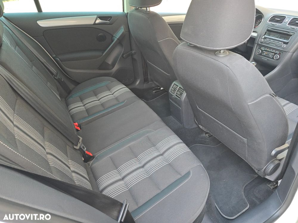 Volkswagen Golf 1.4 TSI MATCH - 9