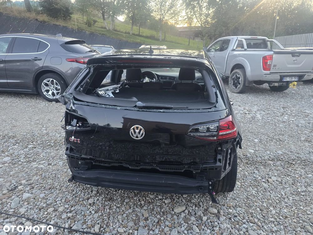 Volkswagen Golf GTI (BlueMotion Technology) DSG - 7