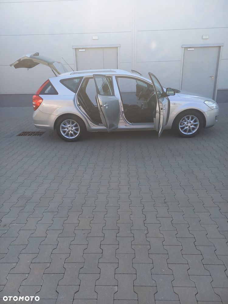 Kia Ceed - 19