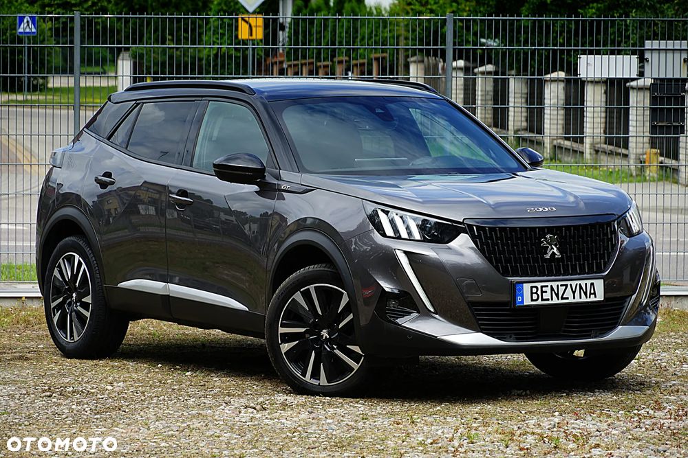 Peugeot 2008 PureTech 130 EAT8 GT - 3