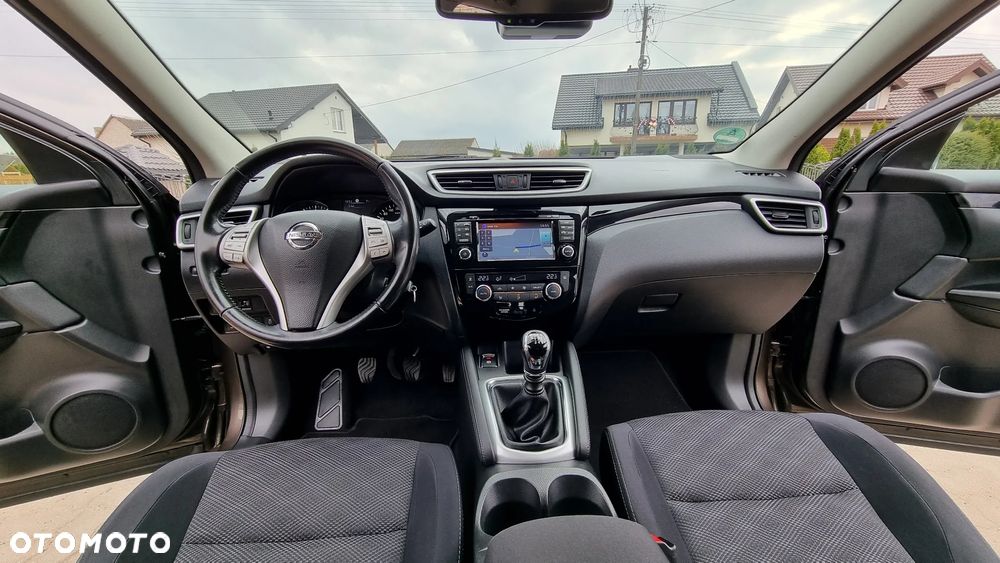 Nissan Qashqai 1.2 DIG-T N-Vision - 8