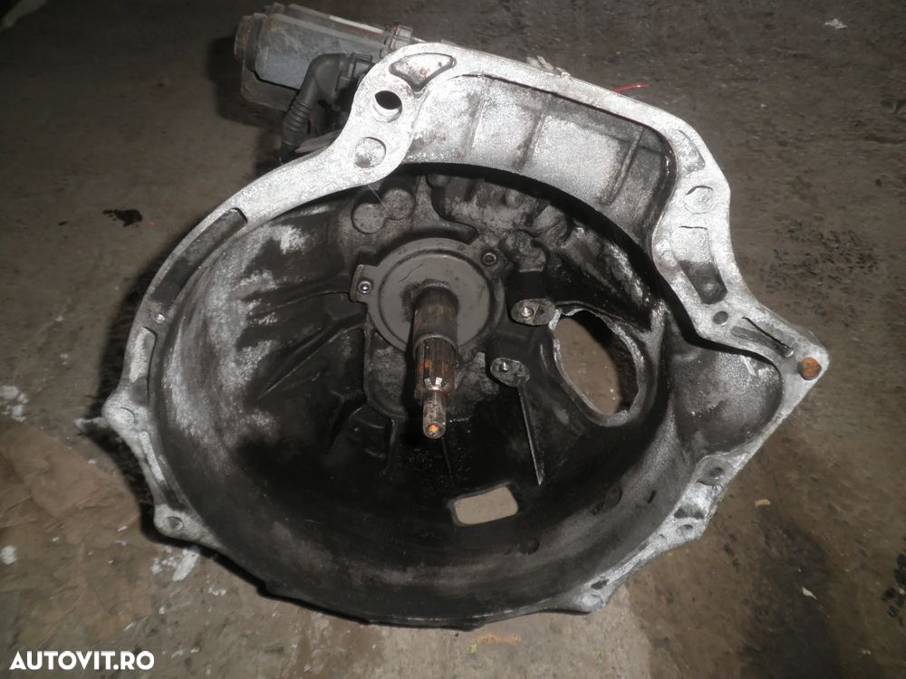 Cutie viteze semiautomata Iveco Daily 2.3 1323016009 5801585533 - 1