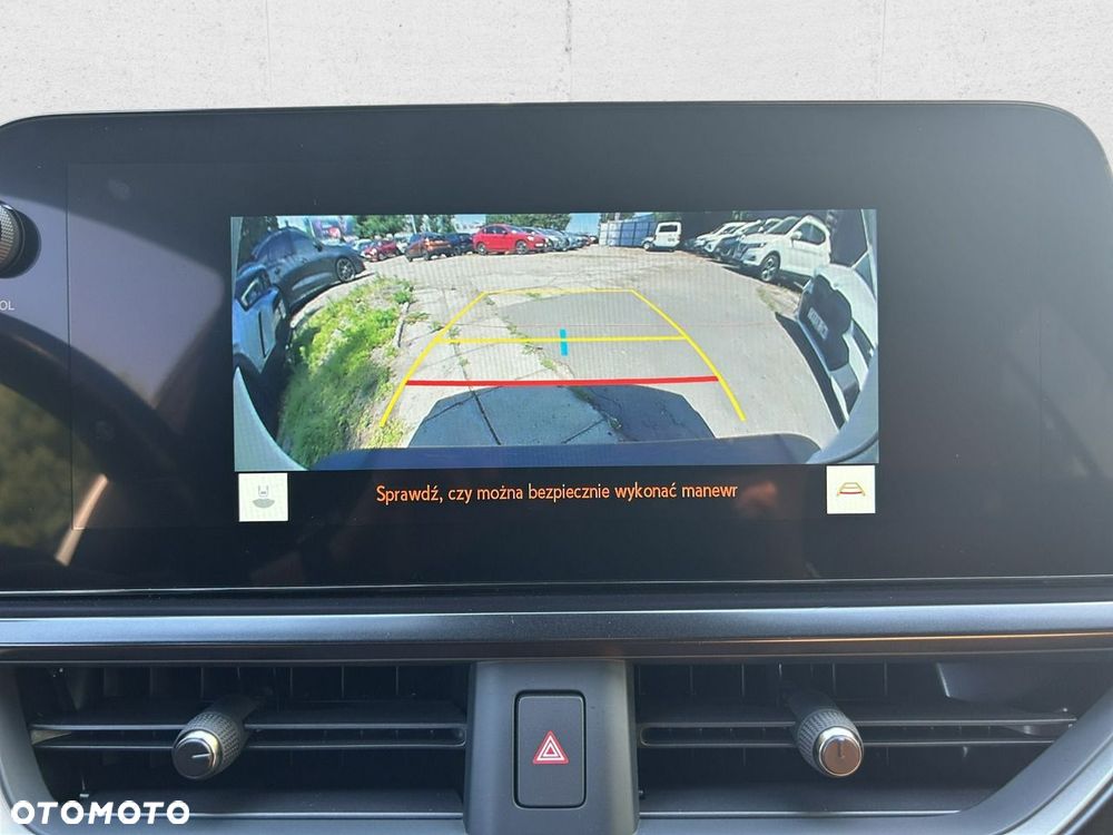 Lexus UX - 21