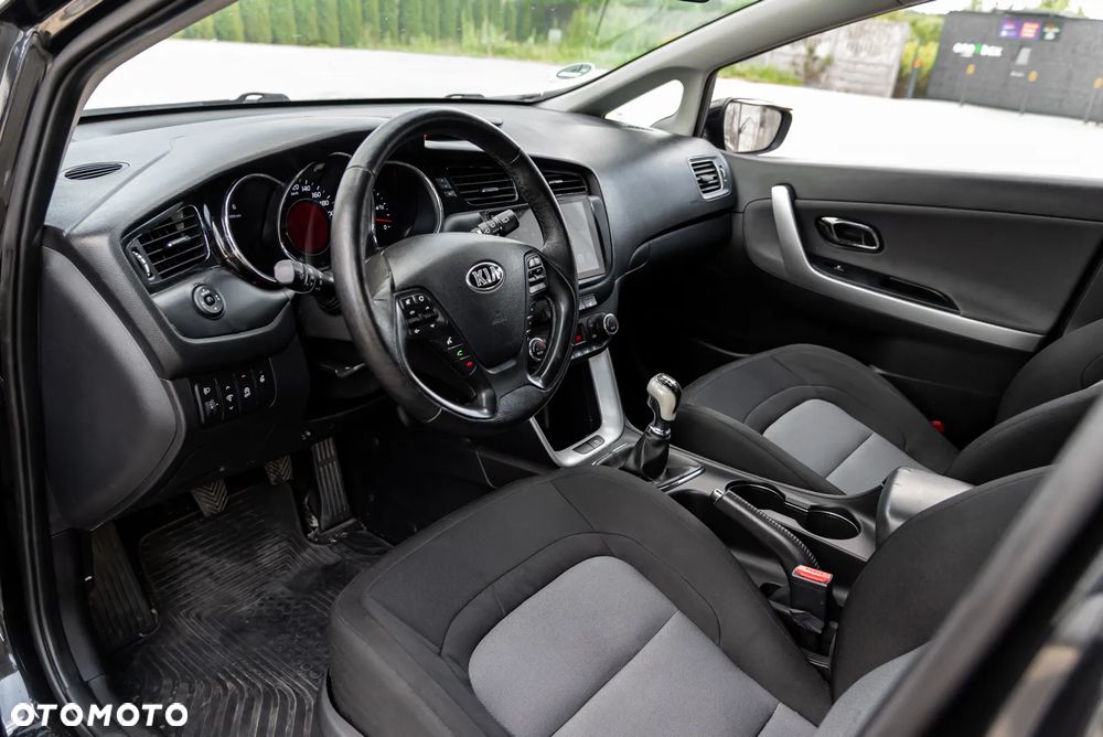 Kia Ceed 1.6 CRDi 128 Platinum Edition - 15