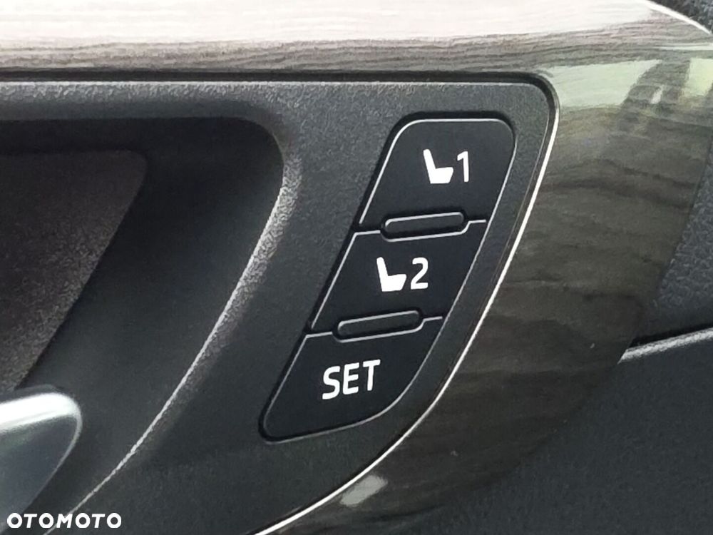 Toyota Highlander - 12