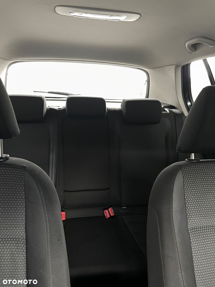 Volkswagen Golf - 14