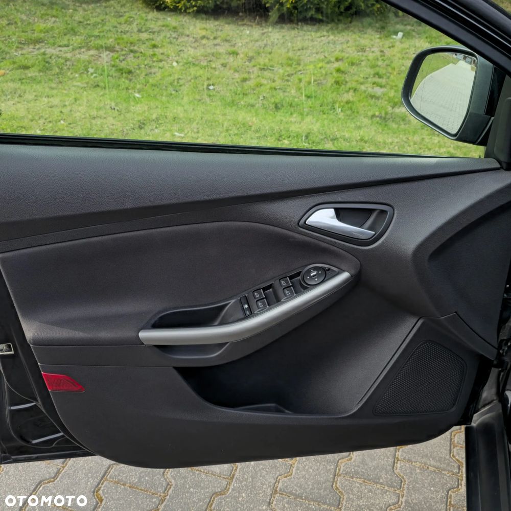 Ford Focus 1.0 EcoBoost Titanium - 21