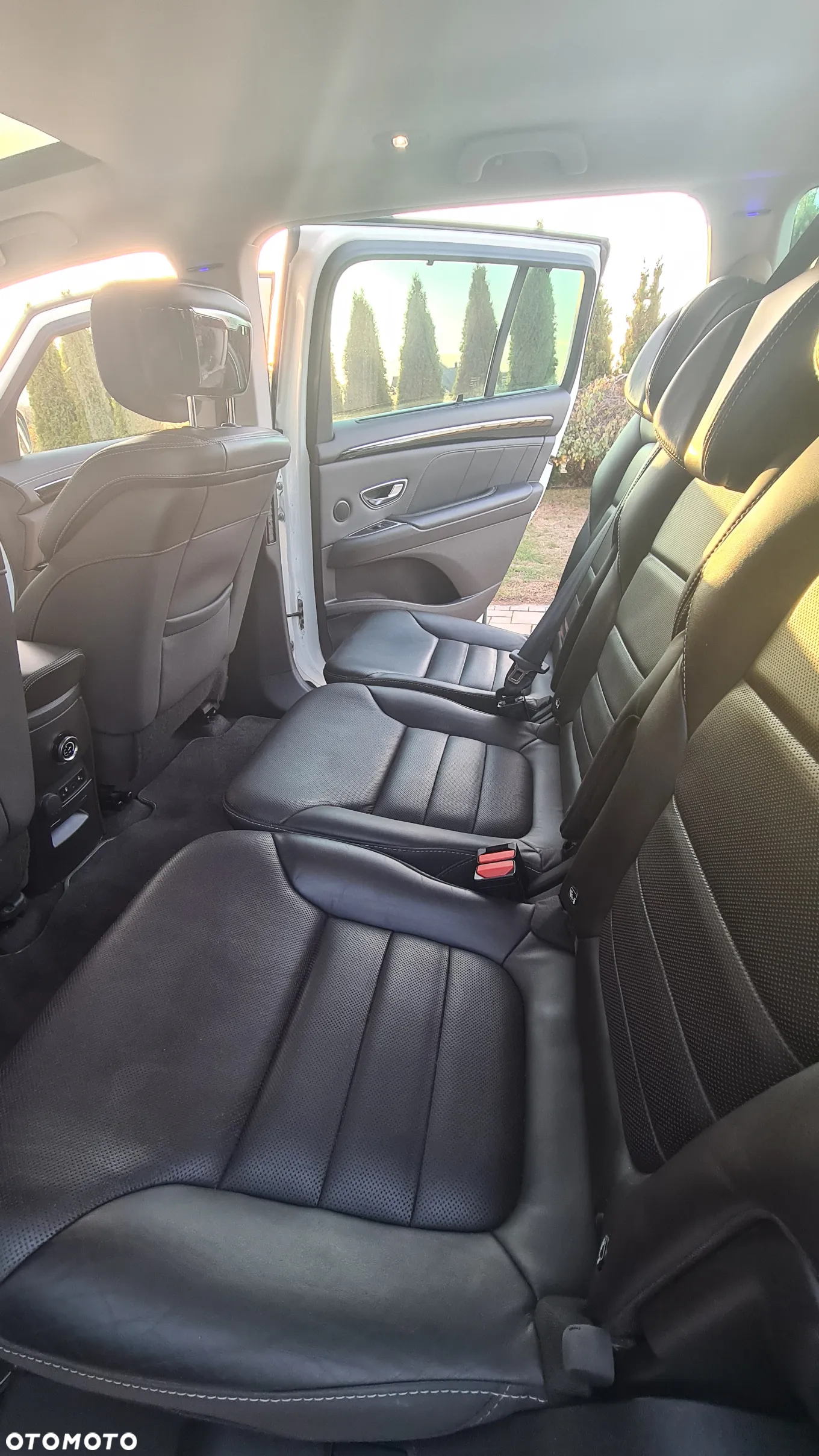 Renault Espace 1.6 TCE Initiale Paris EDC - 17