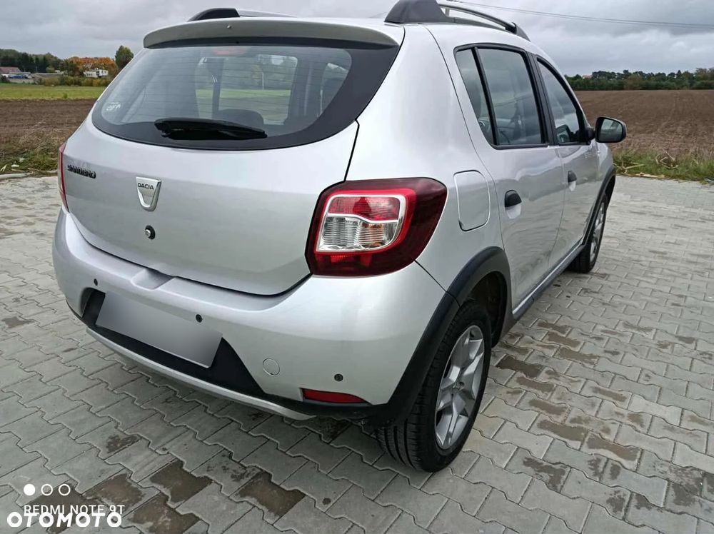 Dacia Sandero 1.5 dCi Laureate - 4
