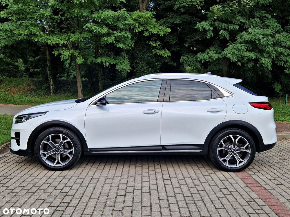 Kia XCeed - 11