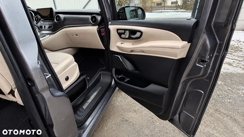 Mercedes-Benz Klasa V 300 d 4-Matic Avantgarde 9G-Tronic (długi) - 7