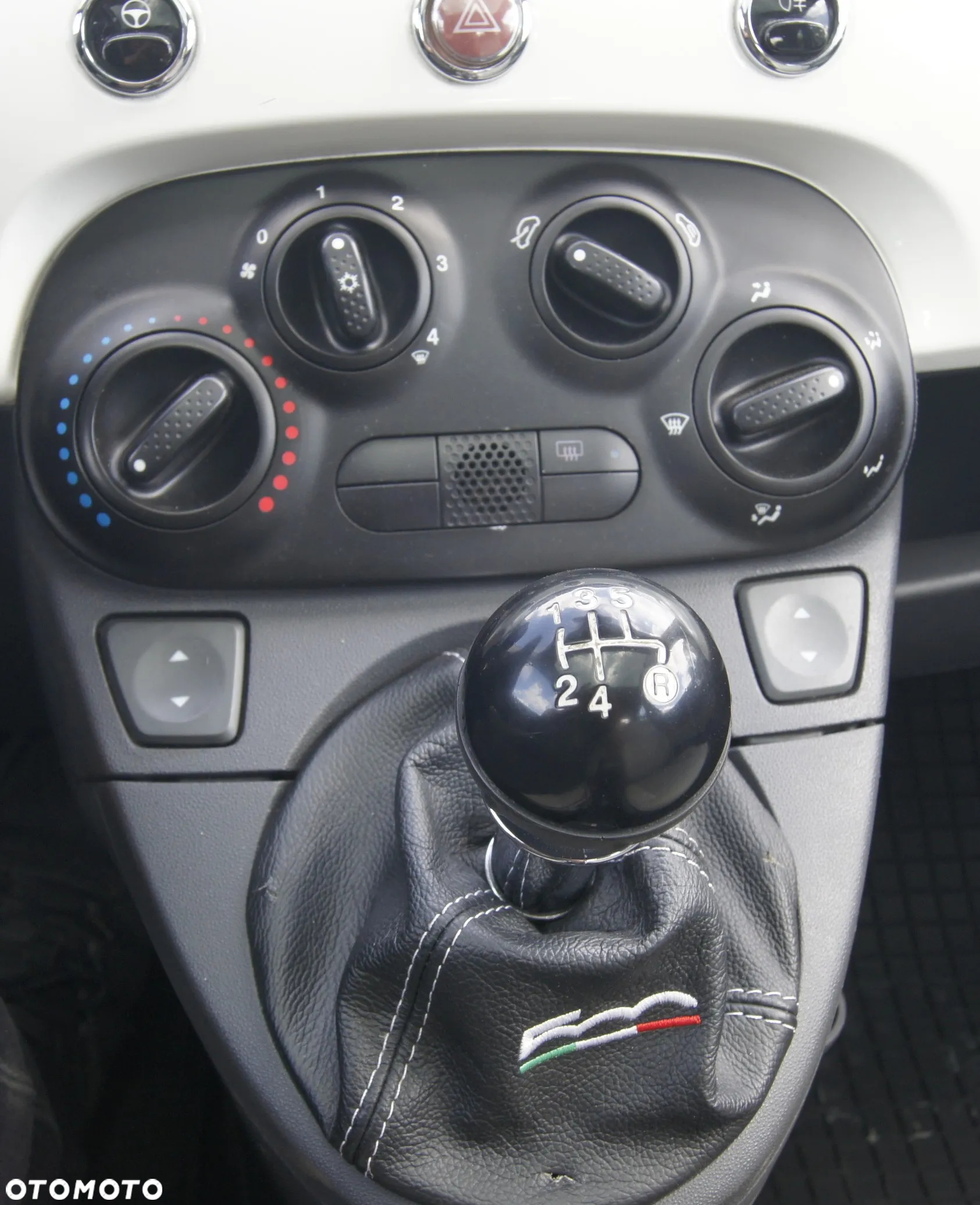 Fiat 500 C 1.2 8V Lounge - 27