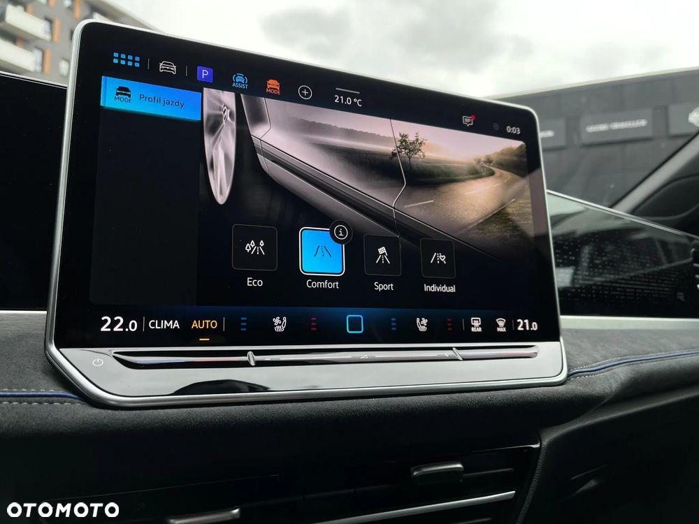 Volkswagen Passat 2.0 TSI 4Mot R-Line DSG - 24