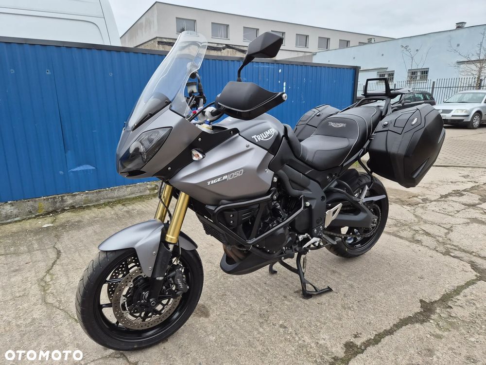 Triumph Tiger - 5