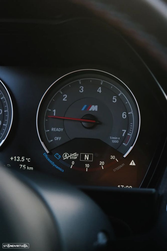 BMW M2 Auto - 11