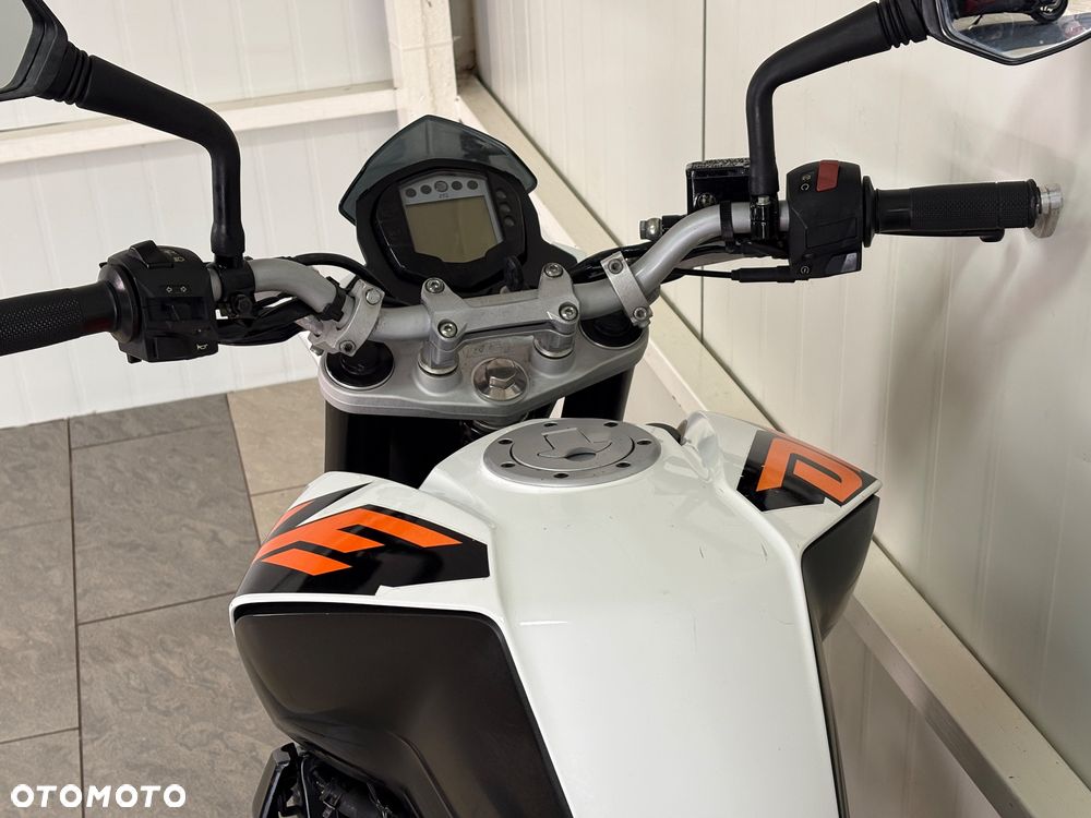 KTM Duke - 13