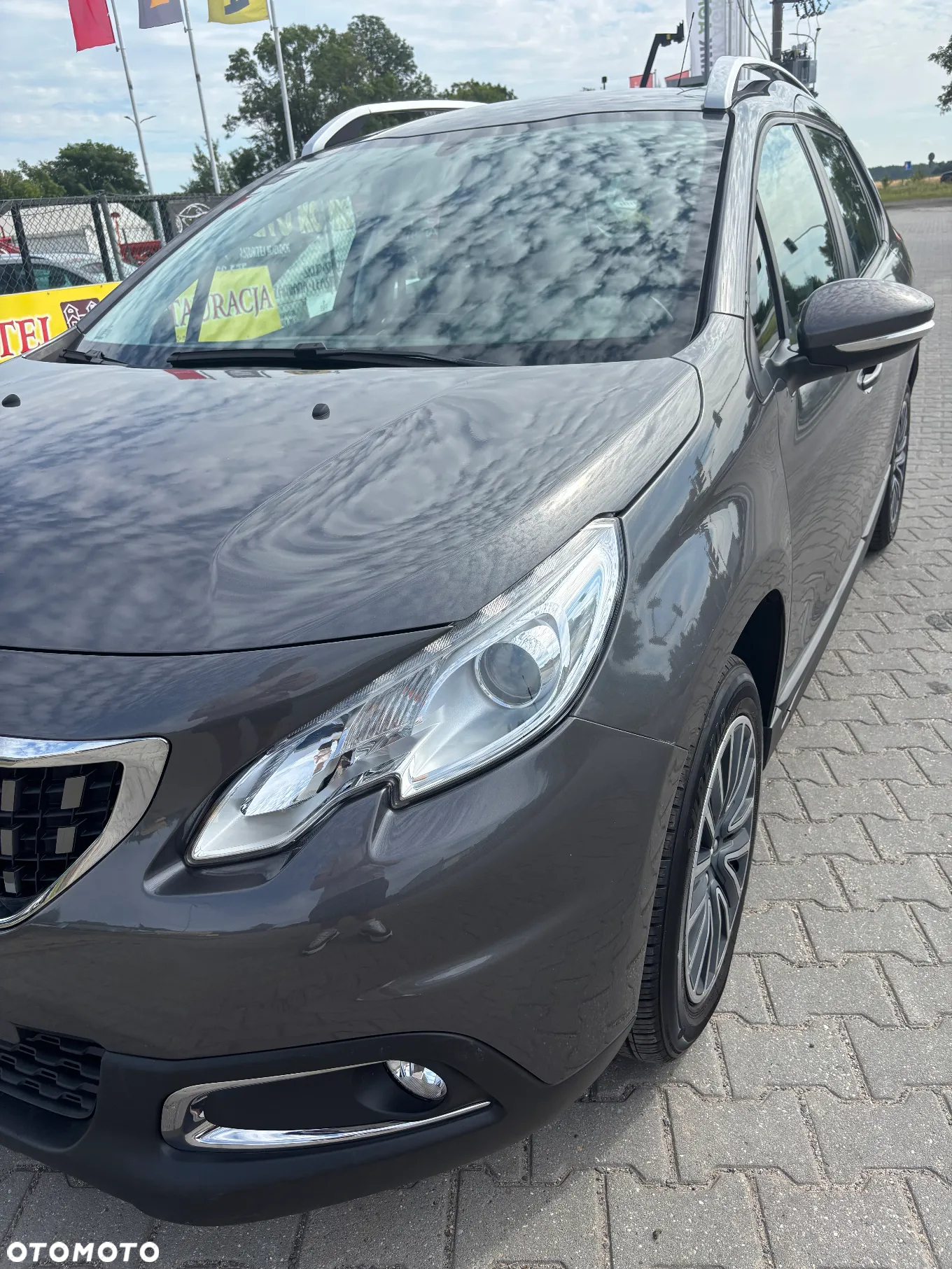 Peugeot 2008 1.2 Pure Tech Active S&S EAT6 - 11