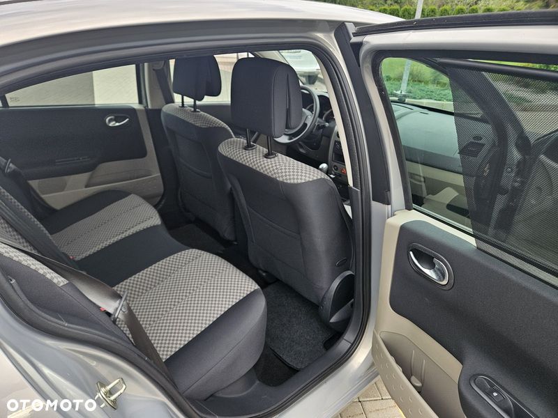 Renault Megane 1.6 16V Authentique - 18