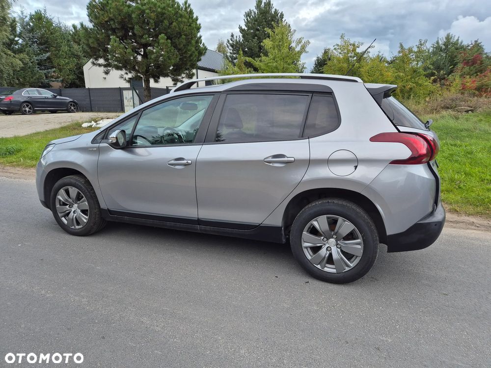 Peugeot 2008 ver-puretech-100-style-s-s-bvm6 - 4