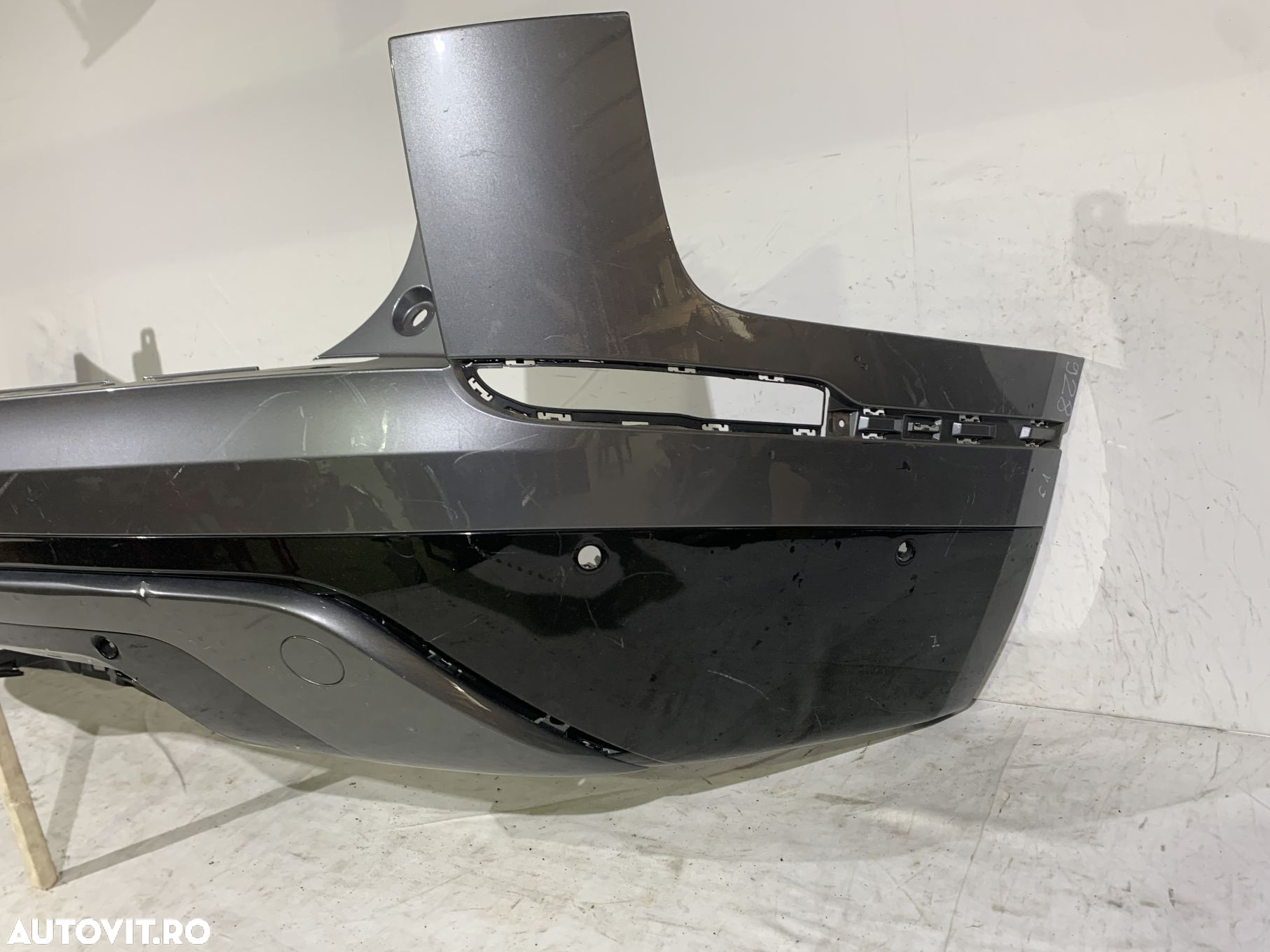 Bara spate Land Rover Velar  L560 Range Rover, 2017 2018 2019 2020 cod origine OE J8A2-17A958-CB - 2