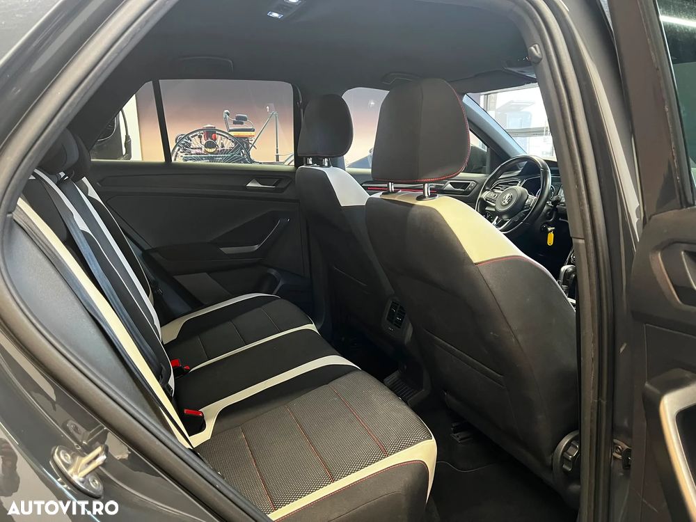 Volkswagen T-Roc 2.0 TSI 4Motion DSG Sport - 9