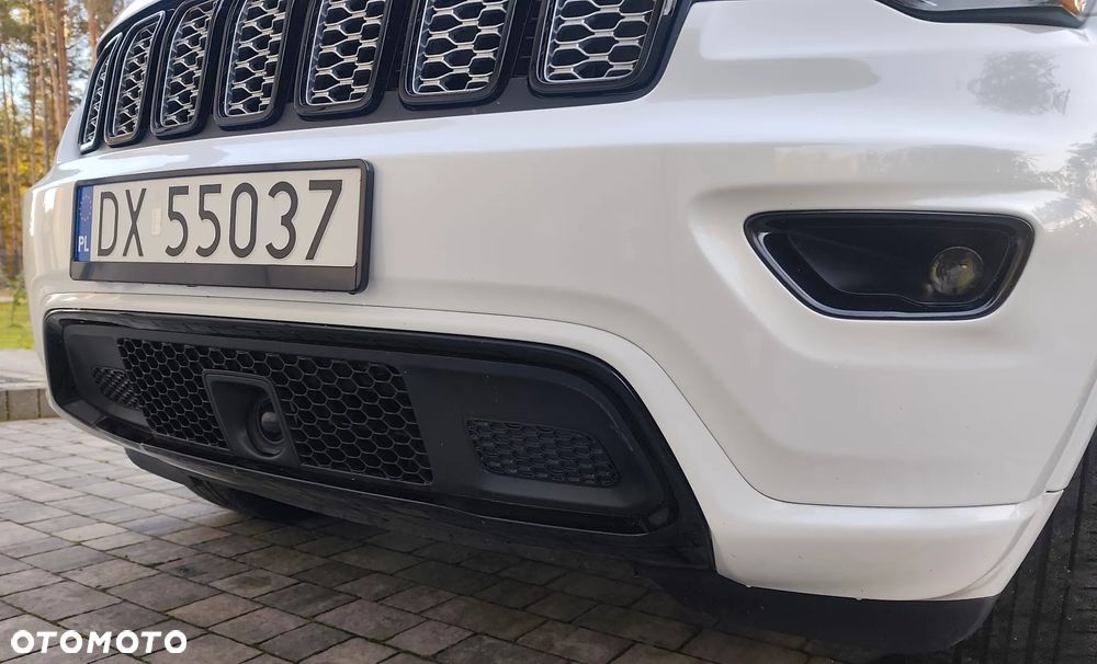 Jeep Grand Cherokee - 8