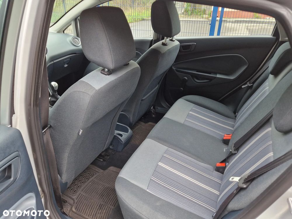 Ford Fiesta 1.4 Champions Edition - 19