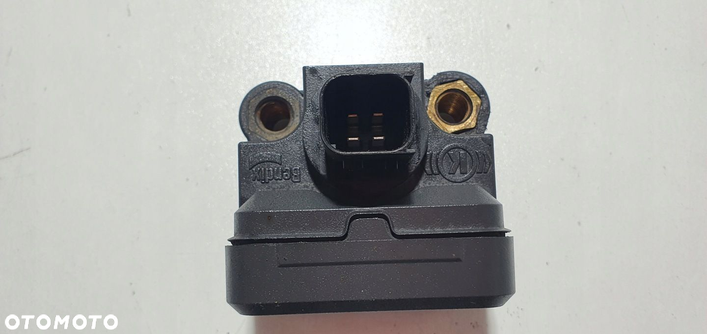 Czujnik Sensor ESP Mercedes Actros MP 4 A0375458032 - 2