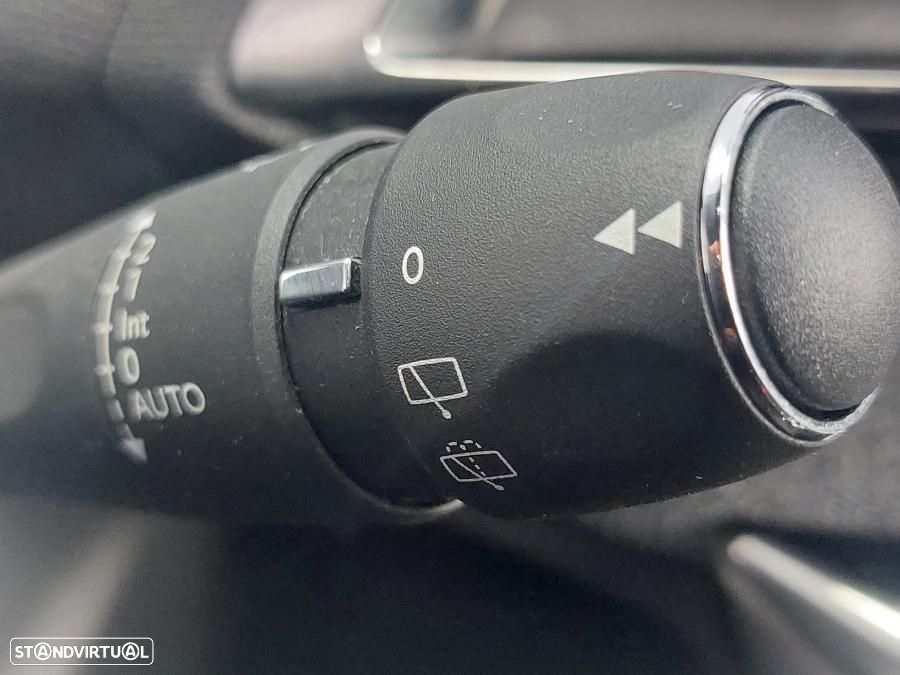 Peugeot 5008 1.5 BlueHDi GT Line EAT8 - 28