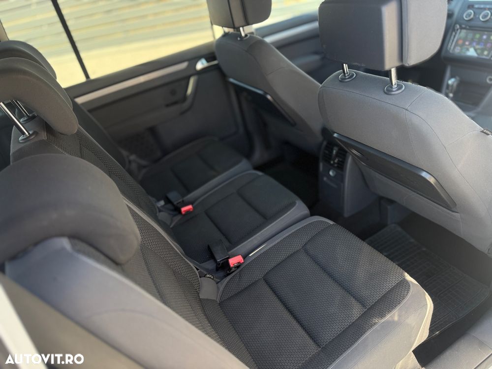 Volkswagen Touran 1.6 TDI DPF BlueMotion Technology DSG Comfortline - 6