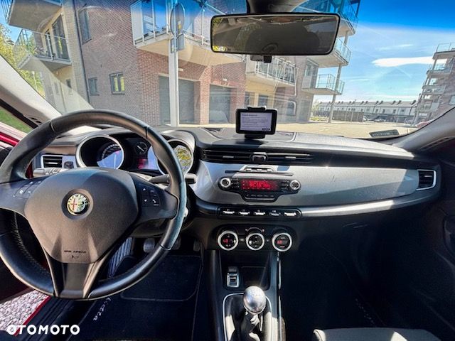 Alfa Romeo Giulietta 2.0 JTDM Distinctive - 12