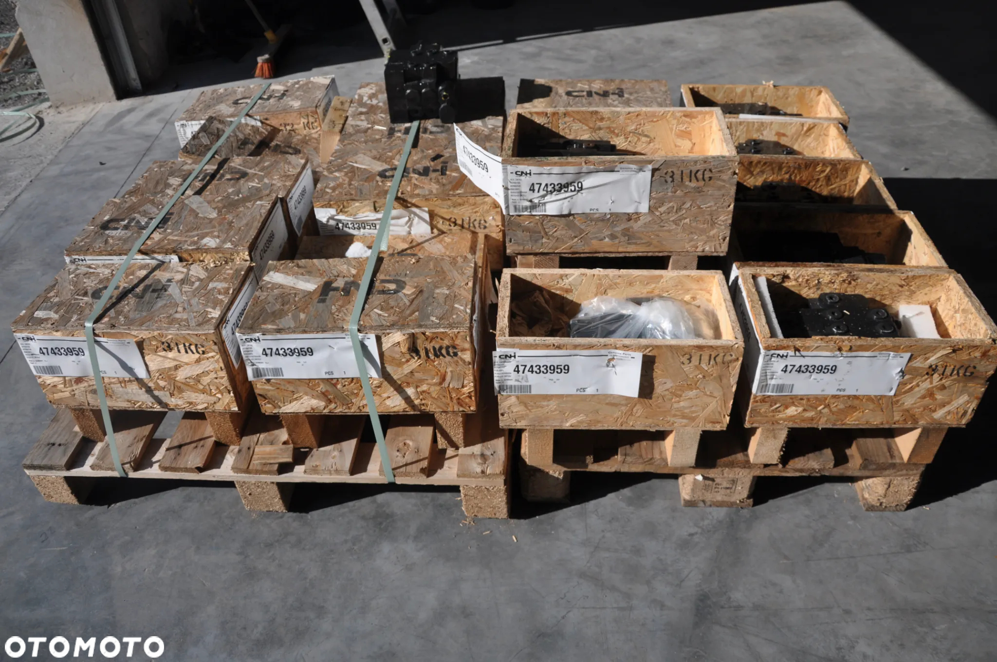 Zawor sterujacy blok hydrauliczny Rozdzielacz Hydrauliczny Case New Holland Steyer 47433959 - 2