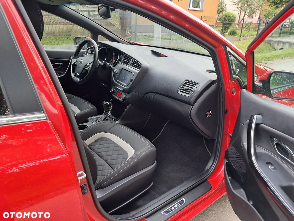 Kia Ceed 1.6 CRDi GT Line DCT - 20