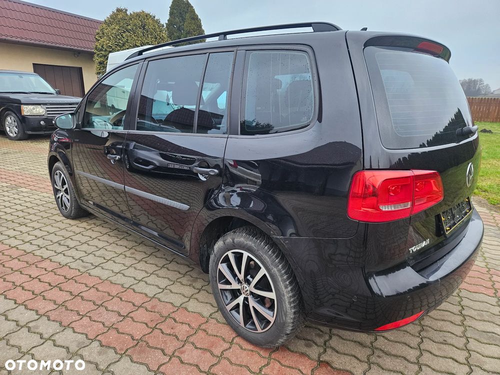 Volkswagen Touran 1.6 TDI SCR BlueMotion Technology DSG Comfortline - 4