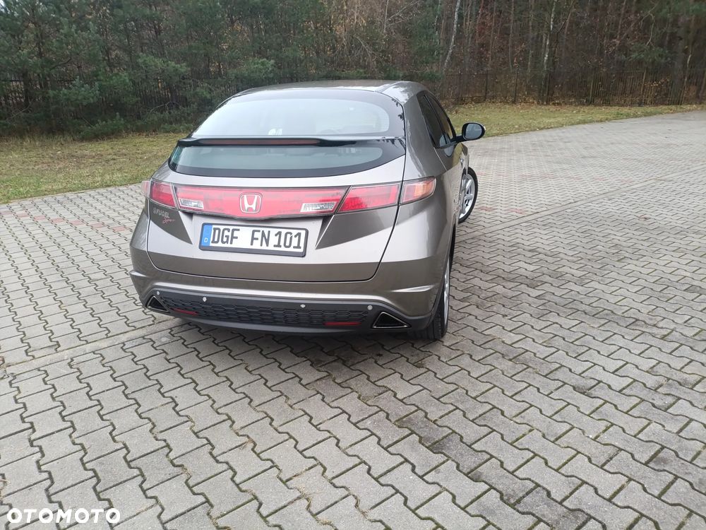 Honda Civic 1.8 Executive - 2