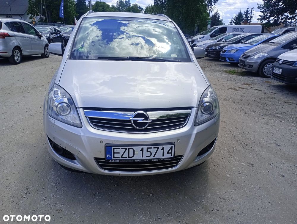 Opel Zafira - 1