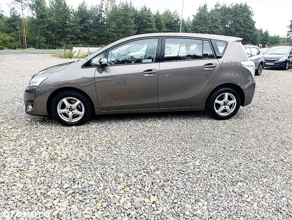 Toyota Verso 1.6 Sprint EU6 - 3