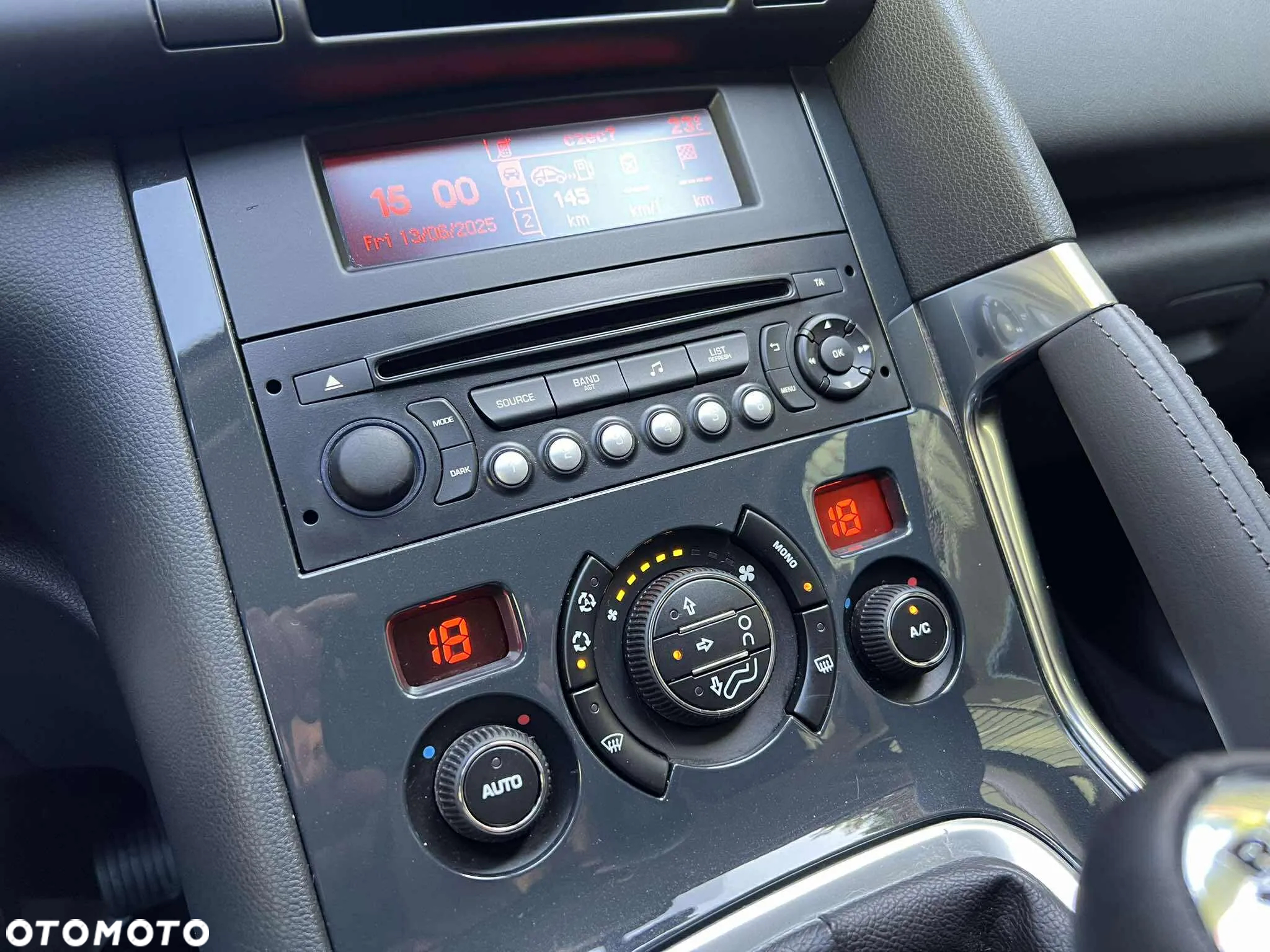 Peugeot 3008 1.6 HDi Style - 29