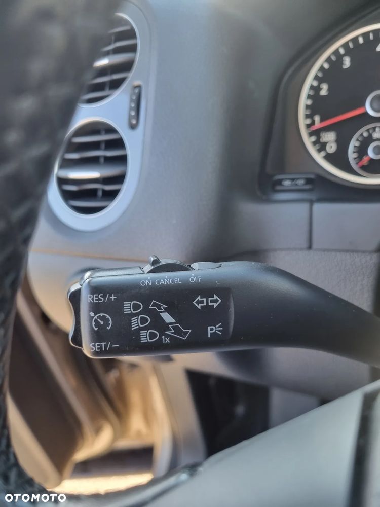 Volkswagen Tiguan 1.4 TSI Sport&Style - 11