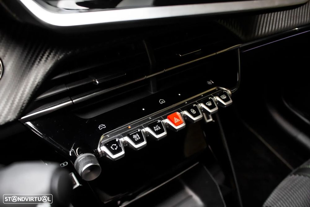 Peugeot 208 1.2 Hybrid GT e-DCS6 - 24