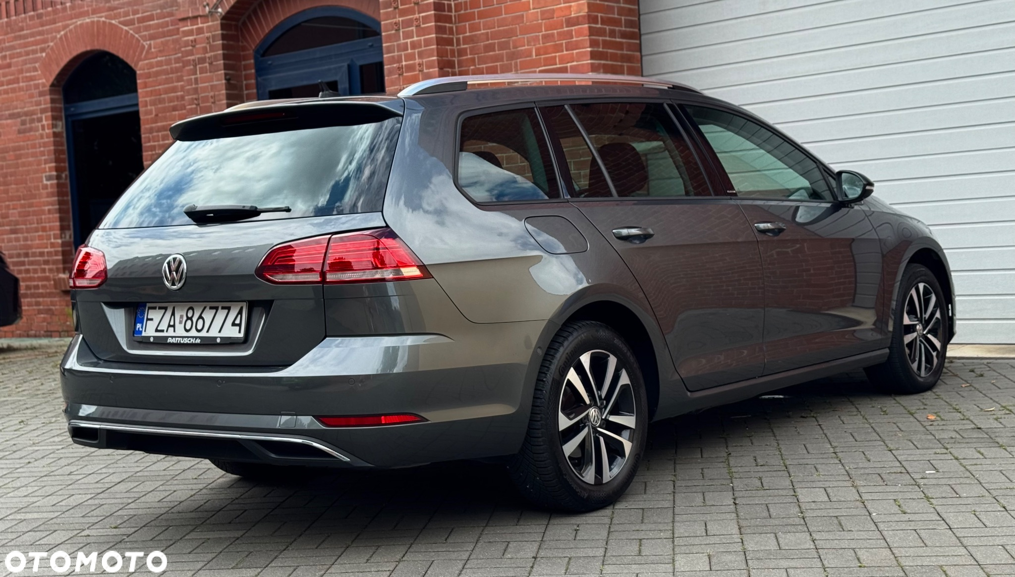 Volkswagen Golf 2.0 TDI SCR DSG IQ.DRIVE - 12