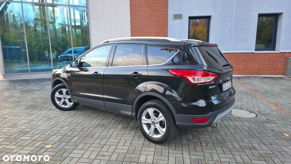 Ford Kuga 2.0 TDCi FWD Titanium - 3