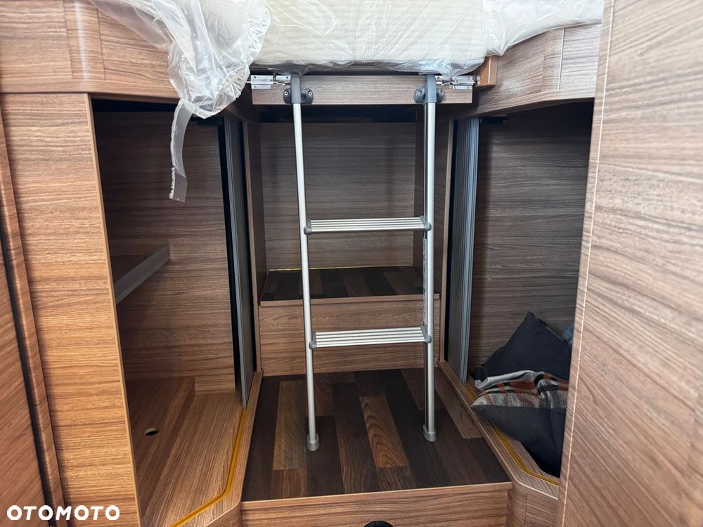 Weinsberg Weinsberg CaraCompact Suite MB 640 MEG EDITION [PEPPER] - 29