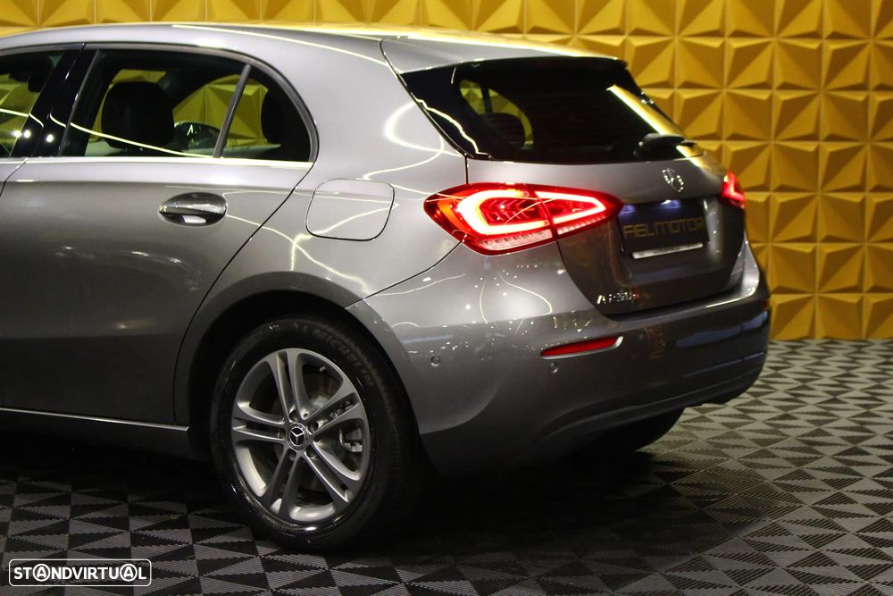 Mercedes-Benz A 250 e Progressive - 12