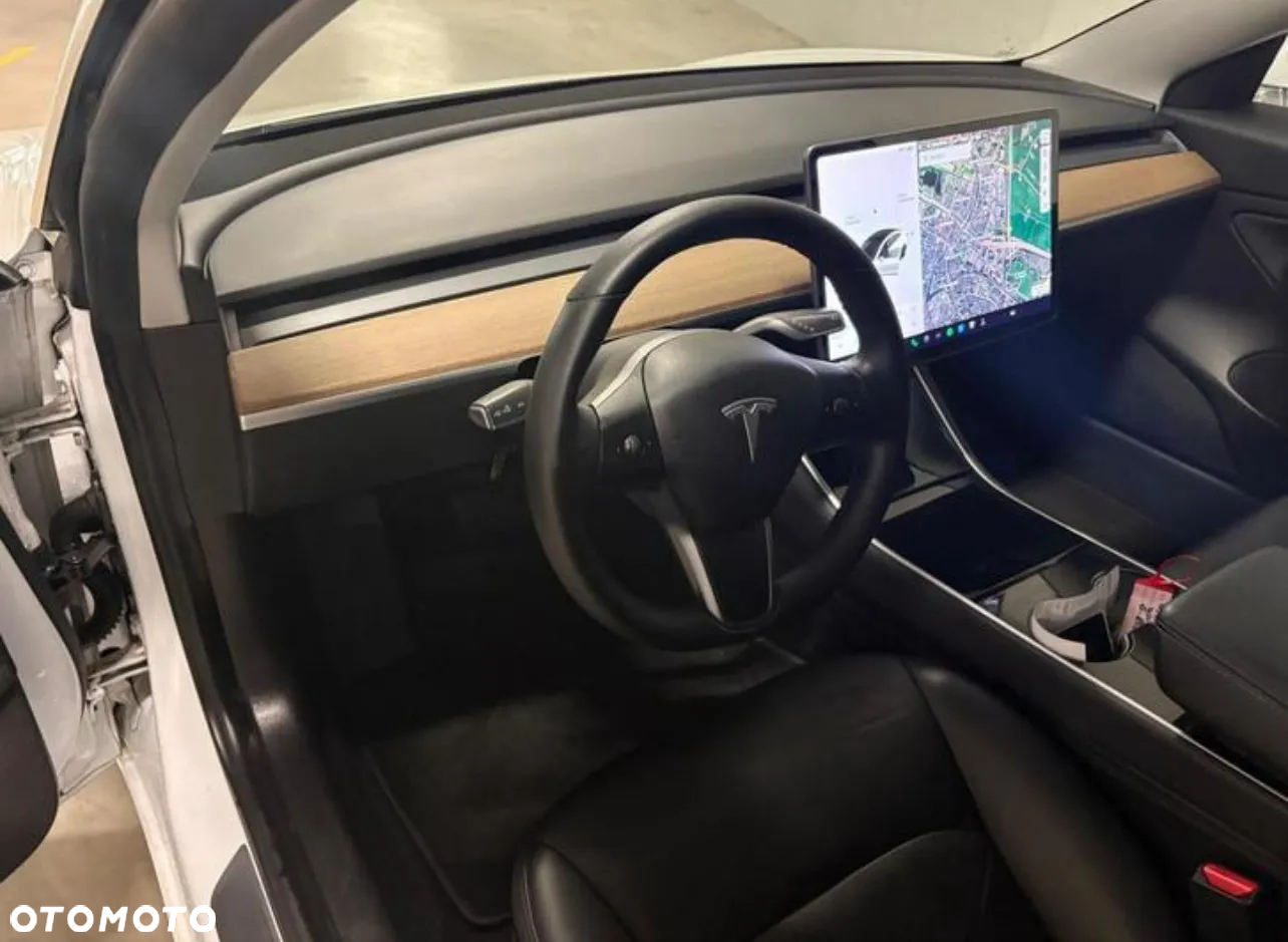 Tesla Model 3 Standard Reichweite Plus Hinterradantrieb - 7