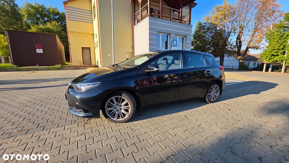 Toyota Auris 1.6 Comfort - 2