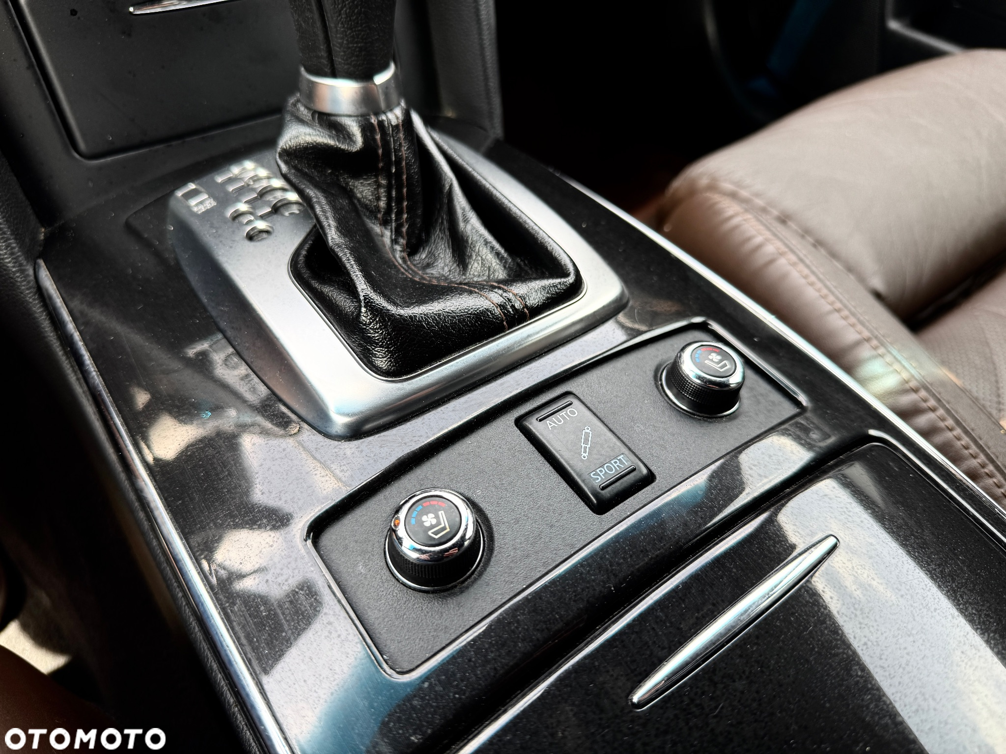Infiniti FX FX30d S Premium - 16