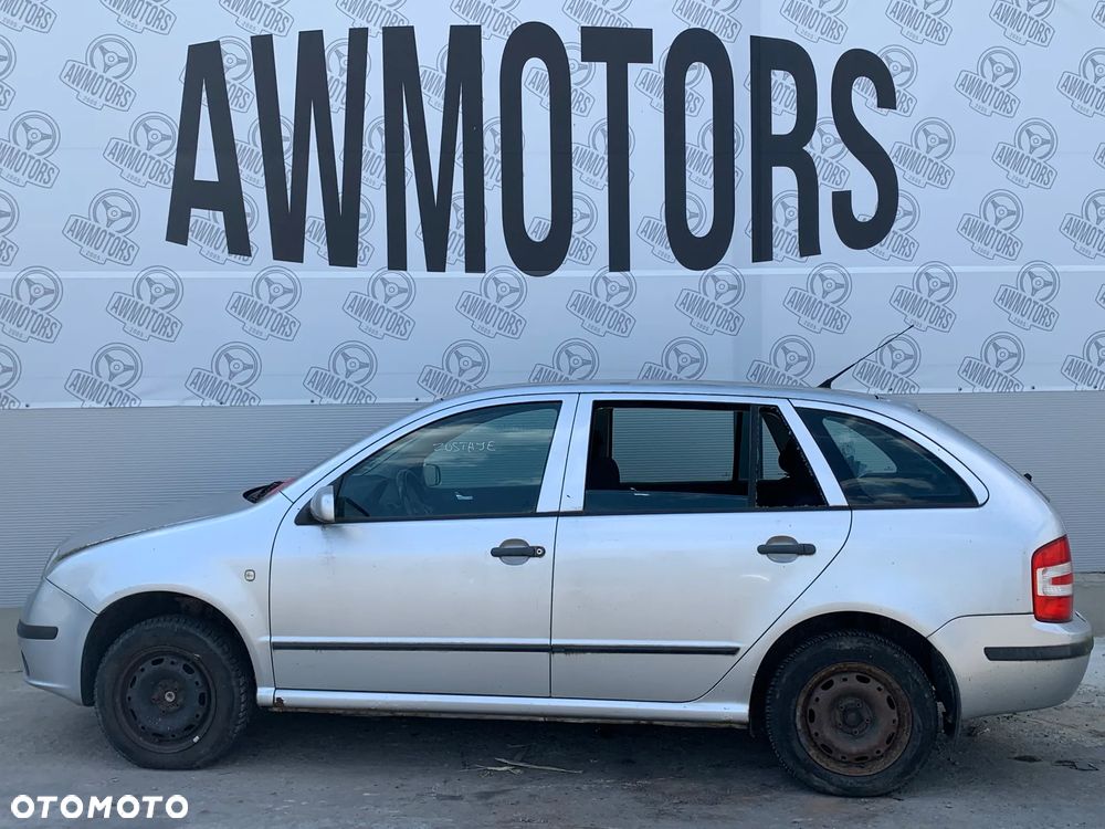 SKODA FABIA KOMBI 2007 *SAMOCHÓD NA CZĘŚCI*1909   MASKA, LAMPA, DRZWI, LUSTERKO, ZDERZAK, GRILL, BŁOTNIK, KLAPA, BELKA, DESKA, FOTELE, KANAPA, ĆWIARTKA, KIEROWNICA, TARCZE, ZACISKI, ZAWIESZENIE, KOMPLETNY PRZÓD, KOMPLETNY TYŁ, LICZNIK, ZEGARY, PRAWE LEWE PRZÓD TYŁ - 3