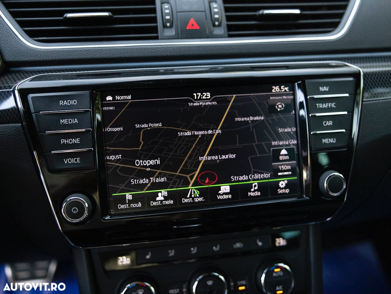 Skoda Superb 2.0 TDI DSG Sportline - 26